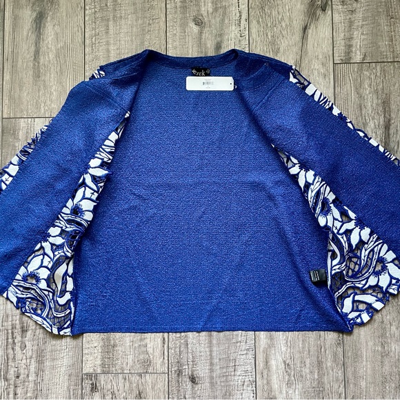 NWT Berek cobalt blue and white cardigan with floral lace [H3R] - Picture 3 of 8